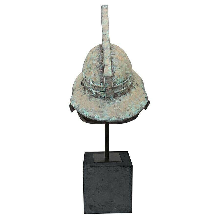 ALDO Arts & Entertainment > Hobbies & Creative Arts > Collectibles > Scale Models Ancient Roman Pompeii Gladiator Helmet Desktop Statue