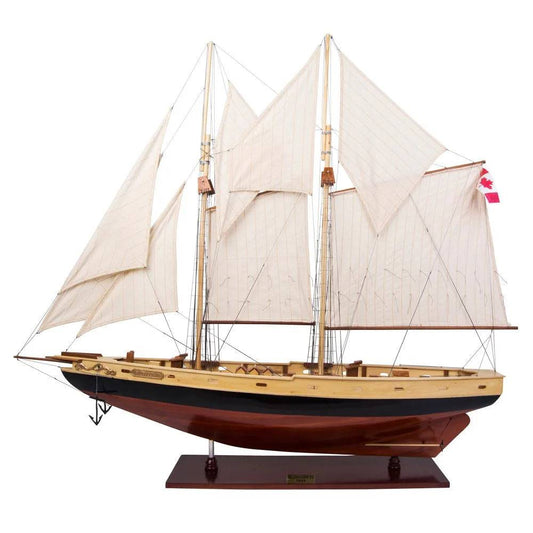 ALDO Creative Arts Collectibles Scale Model Bluenose II Painted Racing Yacht  Sailboat  Wood Ship Model by Authentic Models