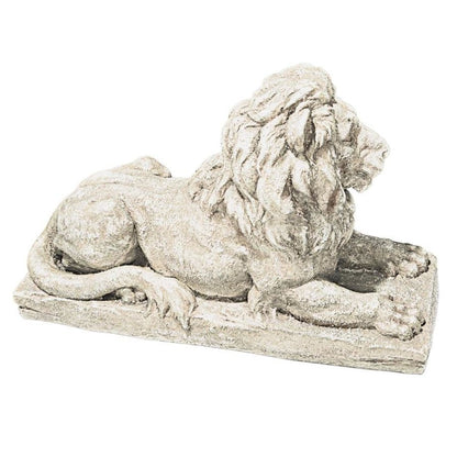 ALDO Décor>Artwork>Sculptures & Statues Lion Sentinel  Lyndhurst Castle Gates Garden Sculptures Set Of Two