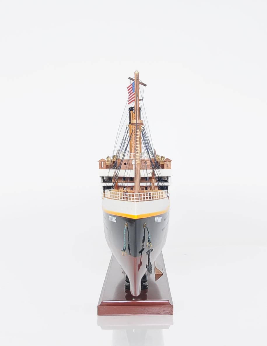 ALDO Hobbies & Creative Arts> Collectibles> Scale Model L: 32 W: 4 H: 13 Inches / NEW / Wood RMS Titanic Painted Medium With lights Passenger Ship Ocean Liner Wood Model Assembled