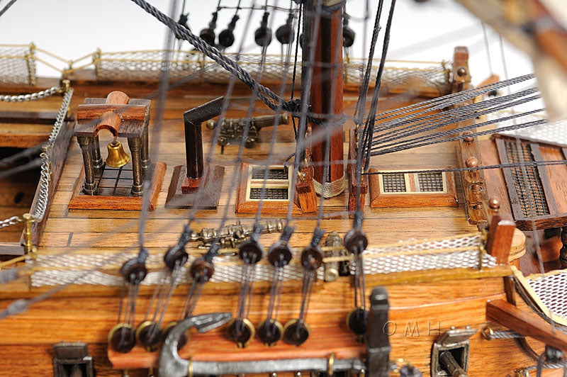 Aldo Hobbies & Creative Arts> Collectibles> Scale Model new / Wood / L: 40 W: 13.75 H: 39.25 Inches HMS Victory Midsize EE Tallship Wood Model Sailboat Assembled  With Display Case And Glass