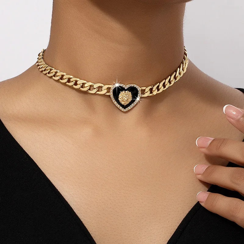 ALDO Jewelry Gold-plated Lion Head Enamel  Heart Shaped Amulet Collar Choker with Rhinestone for Woman