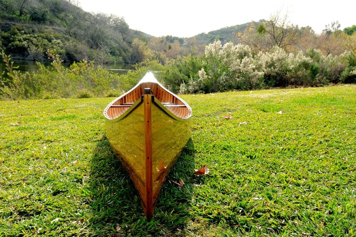 ALDO Kayaking, Canoeing & Rafting>Canoes L: 187.5 W: 31.5 H: 24 Inches / NEW / wood Real High Quality Canadian Cedar Canoe With Ribs 16 feet