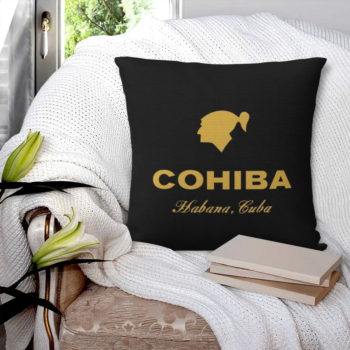 ALDO Linens & Bedding > Bedding > Pillowcases & Shams 50 x 50 cm 20"x20" / Velvet / Black and Gold Cohiba Habana Cuba Cigar Style Pillowcases Black Poliester