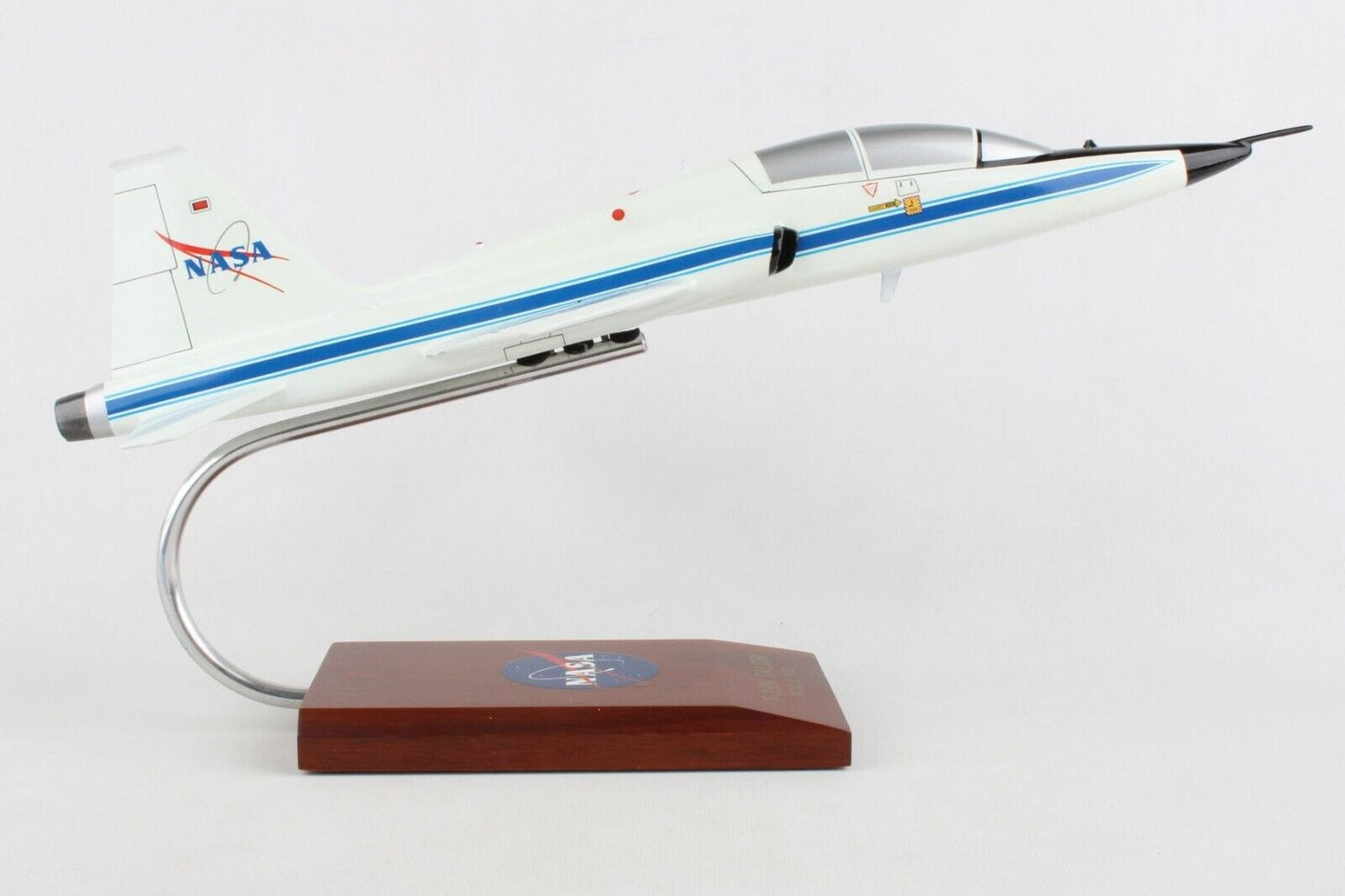 ALDO Creative Arts Collectibles Scale Model 17.00" in length has a 8.25" wingspan / NEW / Wood NASA Northrop T-38N Talon Airplane Wood Model Assembled