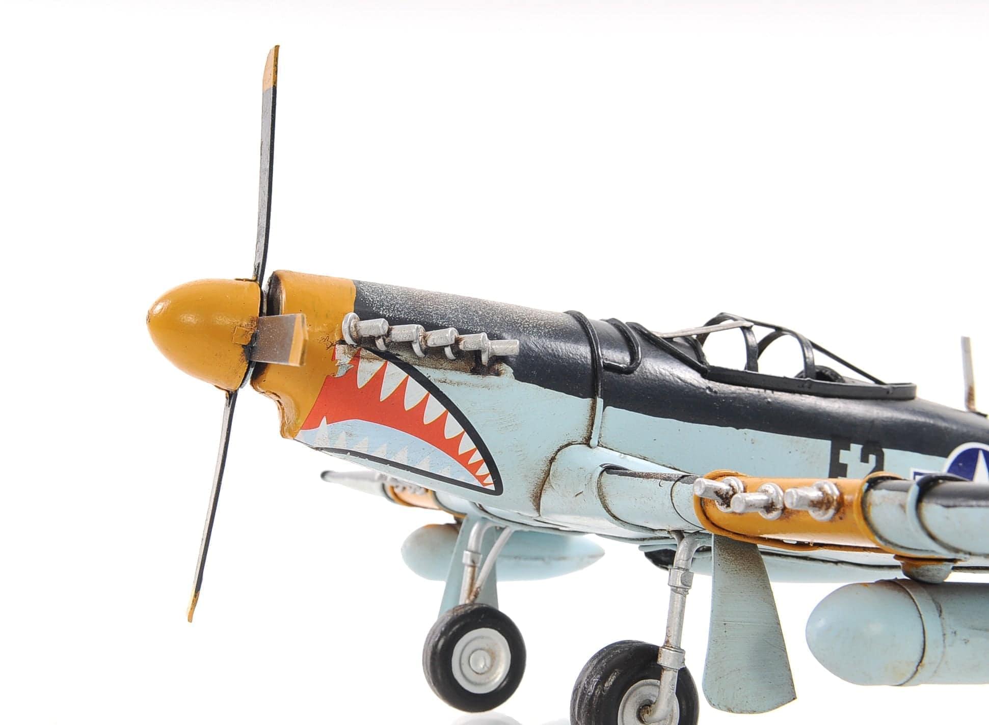ALDO Creative Arts Collectibles Scale Model Airplane  U.S. Air Force P-51 Mustang WWII Fighter Deck Top Metal Model