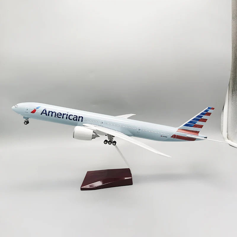 ALDO Creative Arts Collectibles Scale Model American  Airlines Boeing 777 B777  Model Aircraft With Landing Gears and LED Lights