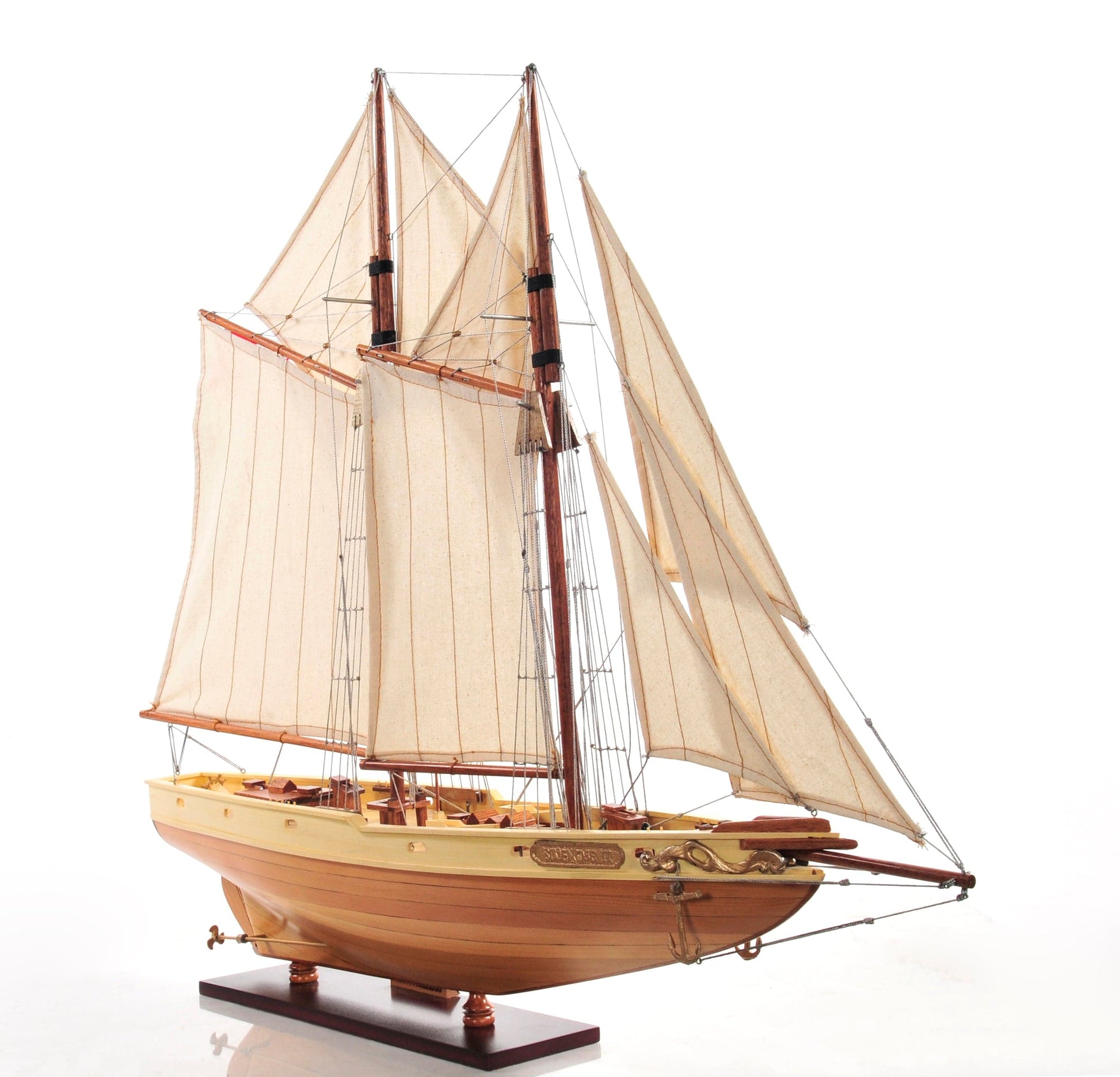 ALDO Creative Arts Collectibles Scale Model Bluenose II  Racing Yacht  Sailboat Small Wood Model Assembled
