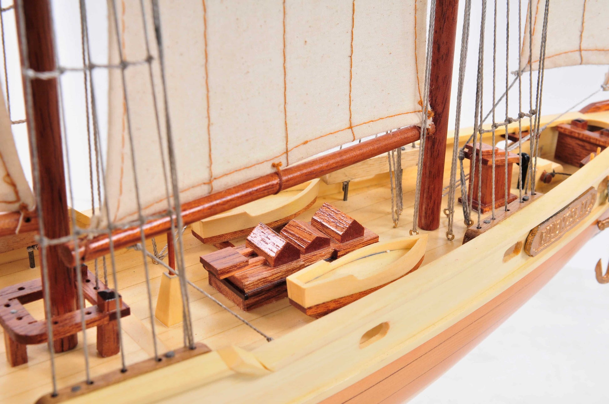 ALDO Creative Arts Collectibles Scale Model Bluenose II  Racing Yacht  Sailboat Small Wood Model Assembled