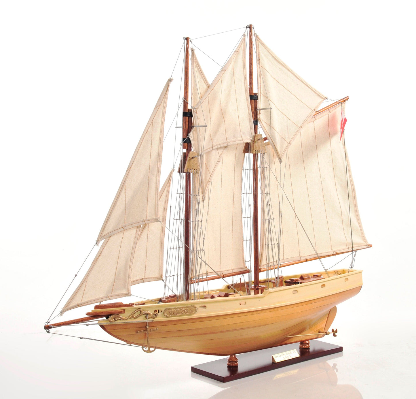 ALDO Creative Arts Collectibles Scale Model Bluenose II  Racing Yacht  Sailboat Small Wood Model Assembled