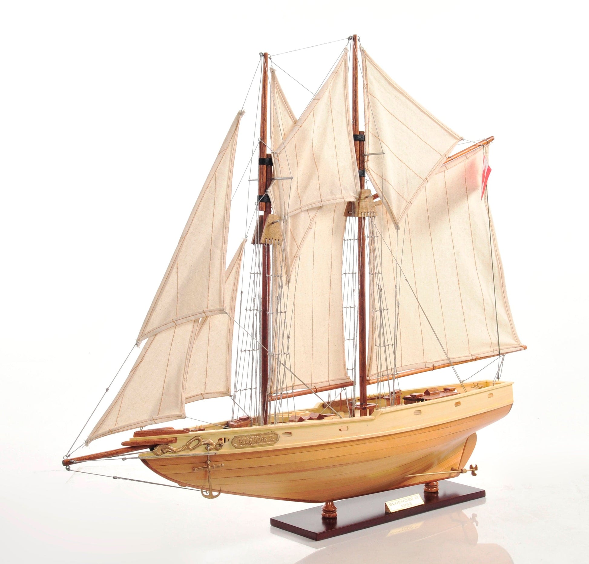 ALDO Creative Arts Collectibles Scale Model Bluenose II  Racing Yacht  Sailboat Small Wood Model Assembled