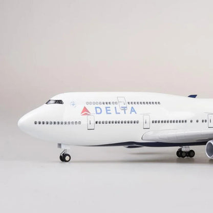 ALDO Creative Arts Collectibles Scale Model Delta Airlines Boeing 747 B747  Model Aircraft With Landing Gears and LED Lights