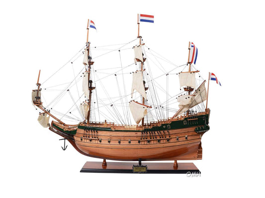 ALDO Creative Arts Collectibles Scale Model L: 37 W: 10.5 H: 29.25 Inches / NEW / wood Botavia Dutch East India Company Ship Exclusive Edition Sailboat Wood Model Assembled