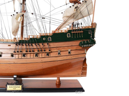 ALDO Creative Arts Collectibles Scale Model L: 37 W: 10.5 H: 29.25 Inches / NEW / wood Botavia Dutch East India Company Ship Exclusive Edition Sailboat Wood Model Assembled