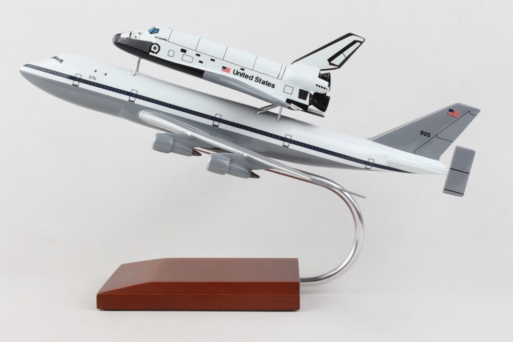 ALDO Creative Arts Collectibles Scale Model NASA Airplane Boeing 747 With Space Orbiter Shuttle Atlantis Wood Model Aircraft Assembled