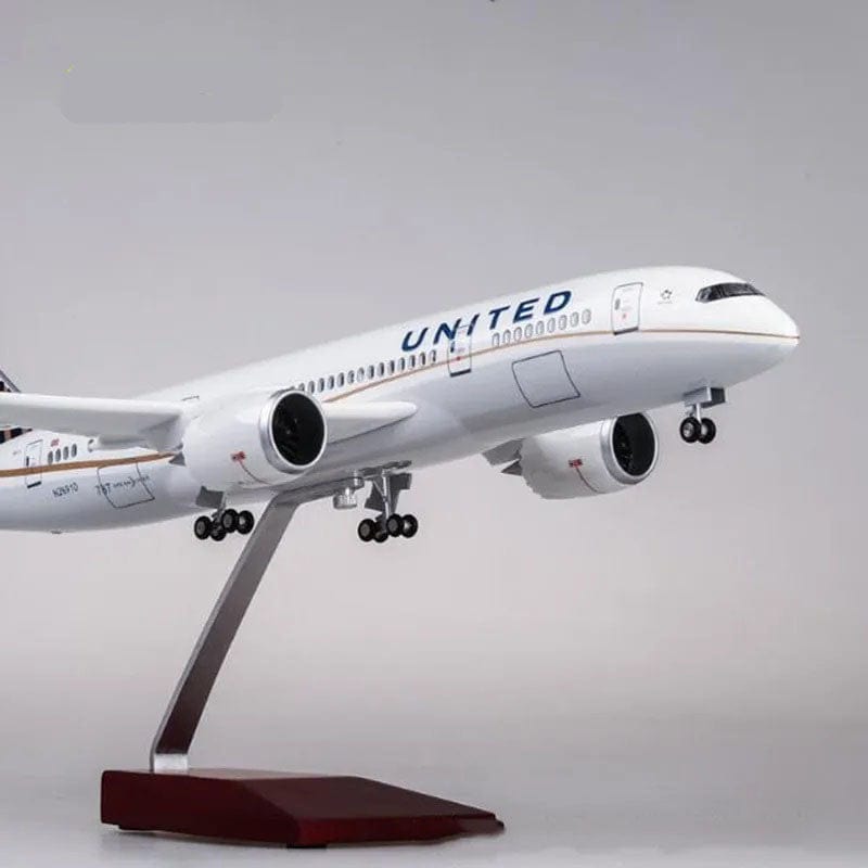 ALDO Creative Arts Collectibles Scale Model United Airlines Boeing 787 B787 Dreamliner  Model Aircraft With Landing Gears and LED Lights