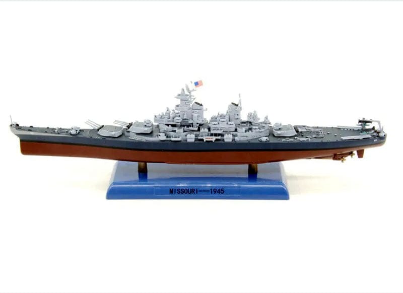 ALDO Creative Arts Collectibles Scale Model USN Battleship Missouri BB-63 Desk Display WWII Ship Diecast Model with Display Assymbly