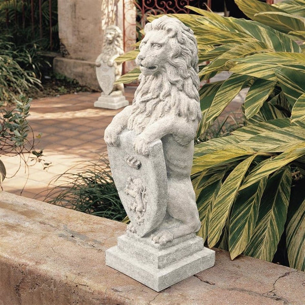 ALDO Décor>Artwork>Sculptures & Statues 12.5"Wx10"Dx21"H / NEW / Resin Royal Palace Heraldic Grandeur  Gates Lion  Garden Sculptures Set of Two