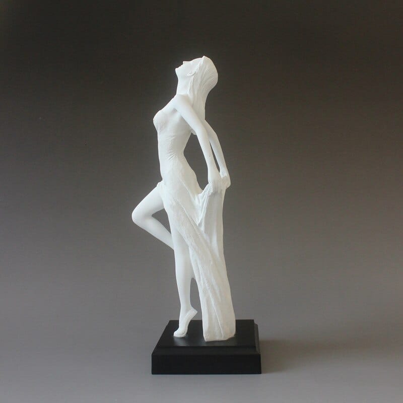 ALDO Decor > Artwork > Sculptures & Statues Passion of Dance Dansing Woman Statue