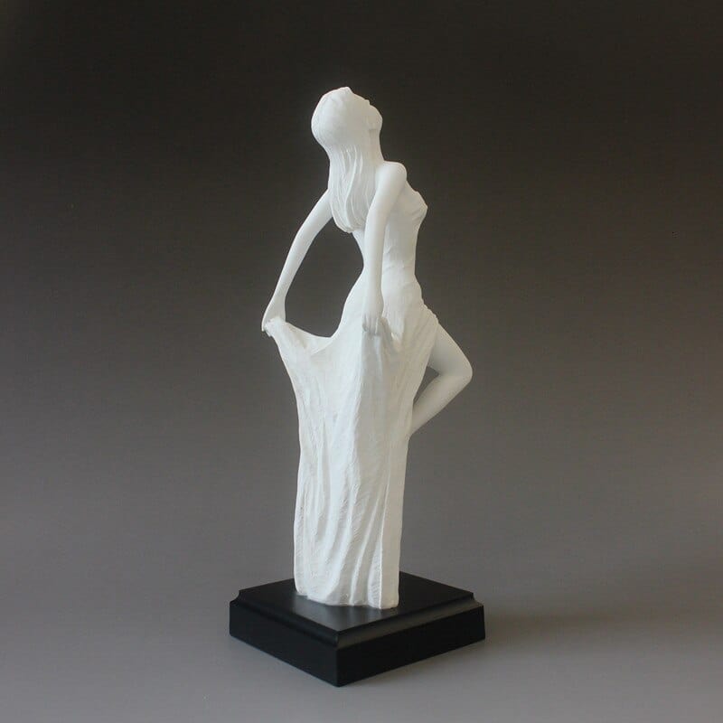 ALDO Decor > Artwork > Sculptures & Statues Passion of Dance Dansing Woman Statue