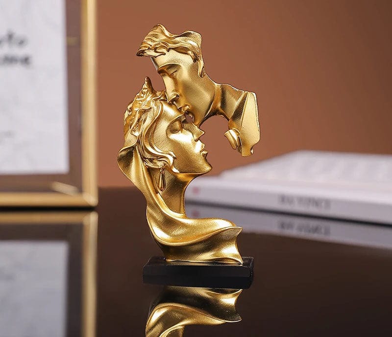 ALDO Decor > Artwork > Sculptures & Statues Passionate Kiss Statue