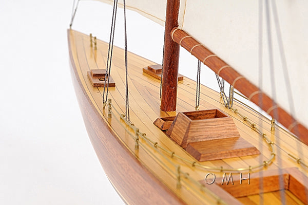 ALDO Hobbies & Creative Arts> Collectibles> Scale Model America's Cup Colombia J Class Classic Sailing Yacht Small Wood Model