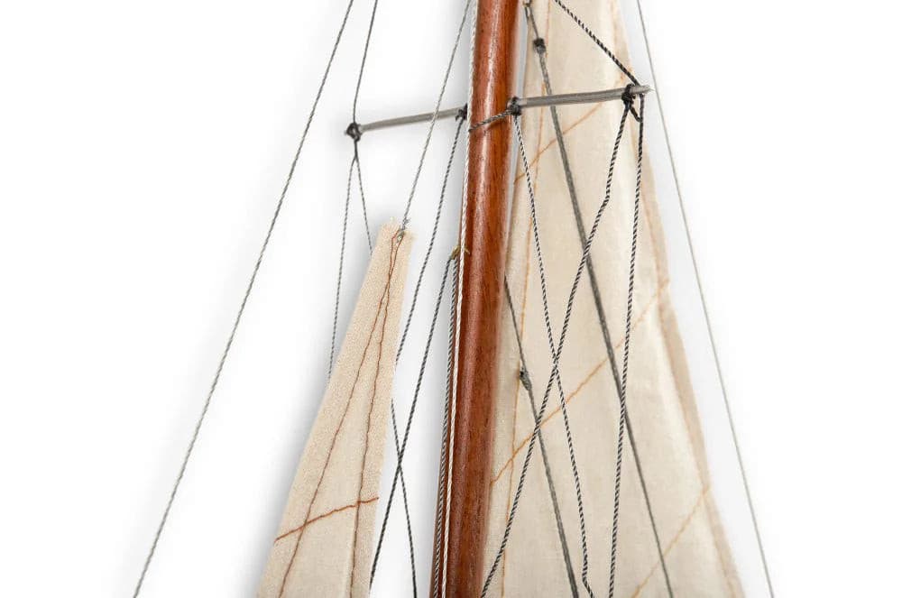 ALDO > Hobbies & Creative Arts> Collectibles> Scale Model America's Cup Racing Yacht Endeavour L60  Large Sailboat Wood Model