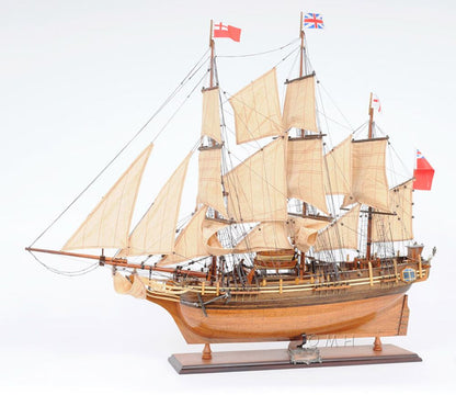 ALDO Hobbies & Creative Arts> Collectibles> Scale Model HMS Bounty Tall Ship Large Wood Model Sailboat Assembled