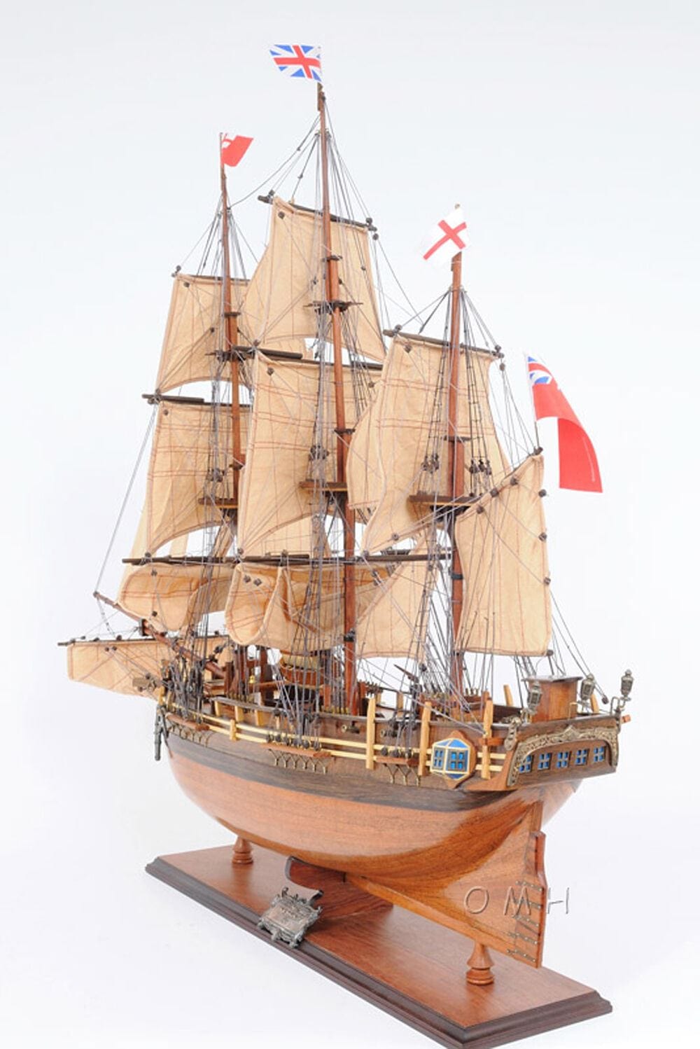 ALDO Hobbies & Creative Arts> Collectibles> Scale Model HMS Bounty Tall Ship Large Wood Model Sailboat Assembled