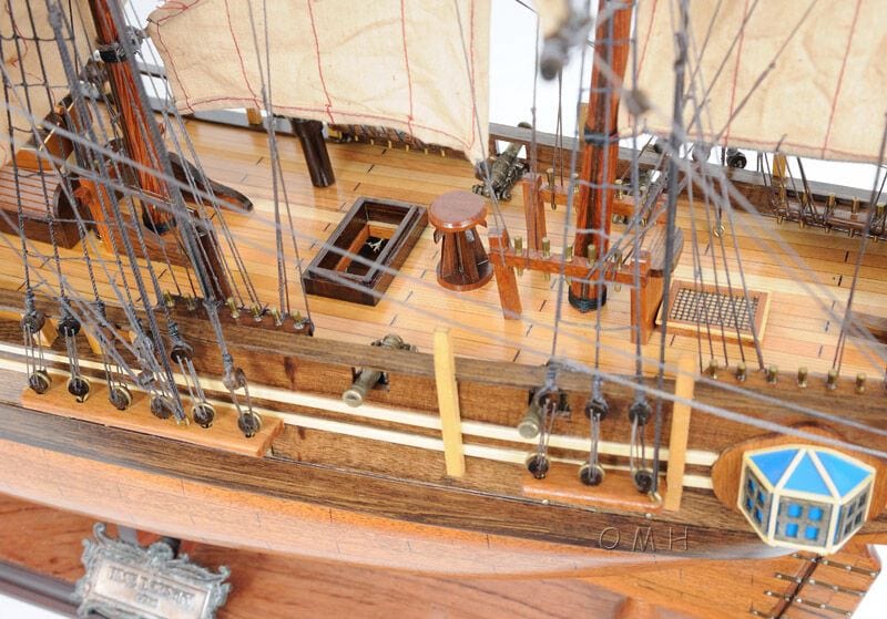 ALDO Hobbies & Creative Arts> Collectibles> Scale Model HMS Bounty Tall Ship Large Wood Model Sailboat Assembled