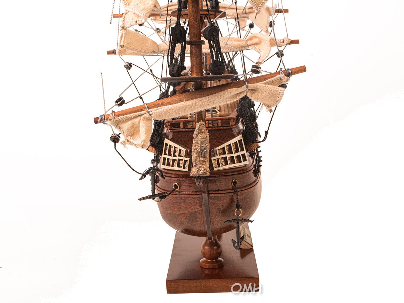 Aldo Hobbies & Creative Arts> Collectibles> Scale Model HMS Sovereign Of The Seas Tall Ship Small  Wood Model Sailboat Assembled