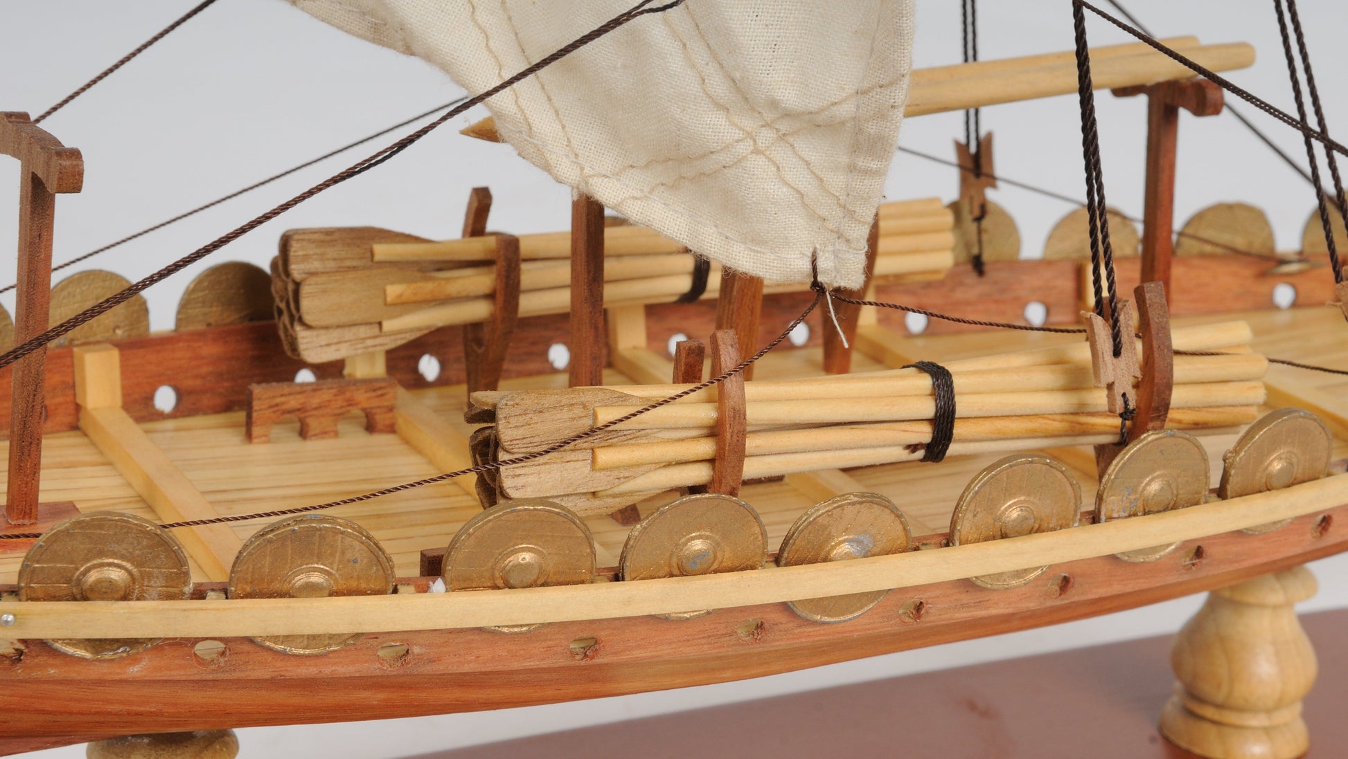 ALDO Hobbies & Creative Arts> Collectibles> Scale Model L: 15 W: 9 H: 12.5 Inches / NEW / wood Drakkar Viking Longshan Historic Replica Wood Small Model Sailboat Assembled