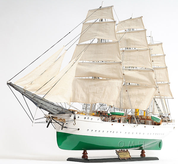 ALDO Hobbies & Creative Arts> Collectibles> Scale Model L: 34.5 W: 12 H: 25 Inches / NEW / Wood Denmark Holland Navy Tall War Ship Large Wood Model Sailboat Assembled