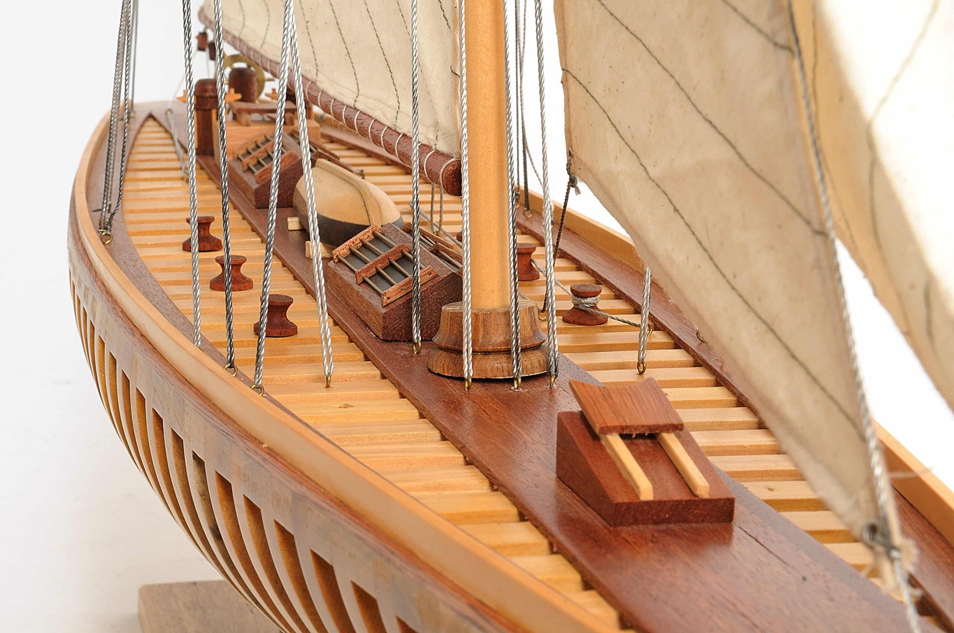 ALDO Hobbies & Creative Arts> Collectibles> Scale Model L: 38 W: 7 H: 46 Inches / NEW / Wood America's Cup Shamrock V is the J Class Classic Sailing Yacht Open Hull Medium Wood Model