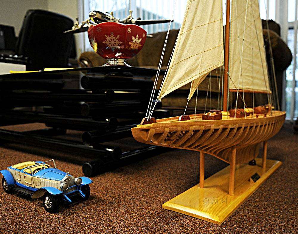 ALDO Hobbies & Creative Arts> Collectibles> Scale Model L: 38 W: 7 H: 46 Inches / NEW / Wood America's Cup Shamrock V is the J Class Classic Sailing Yacht Open Hull Medium Wood Model