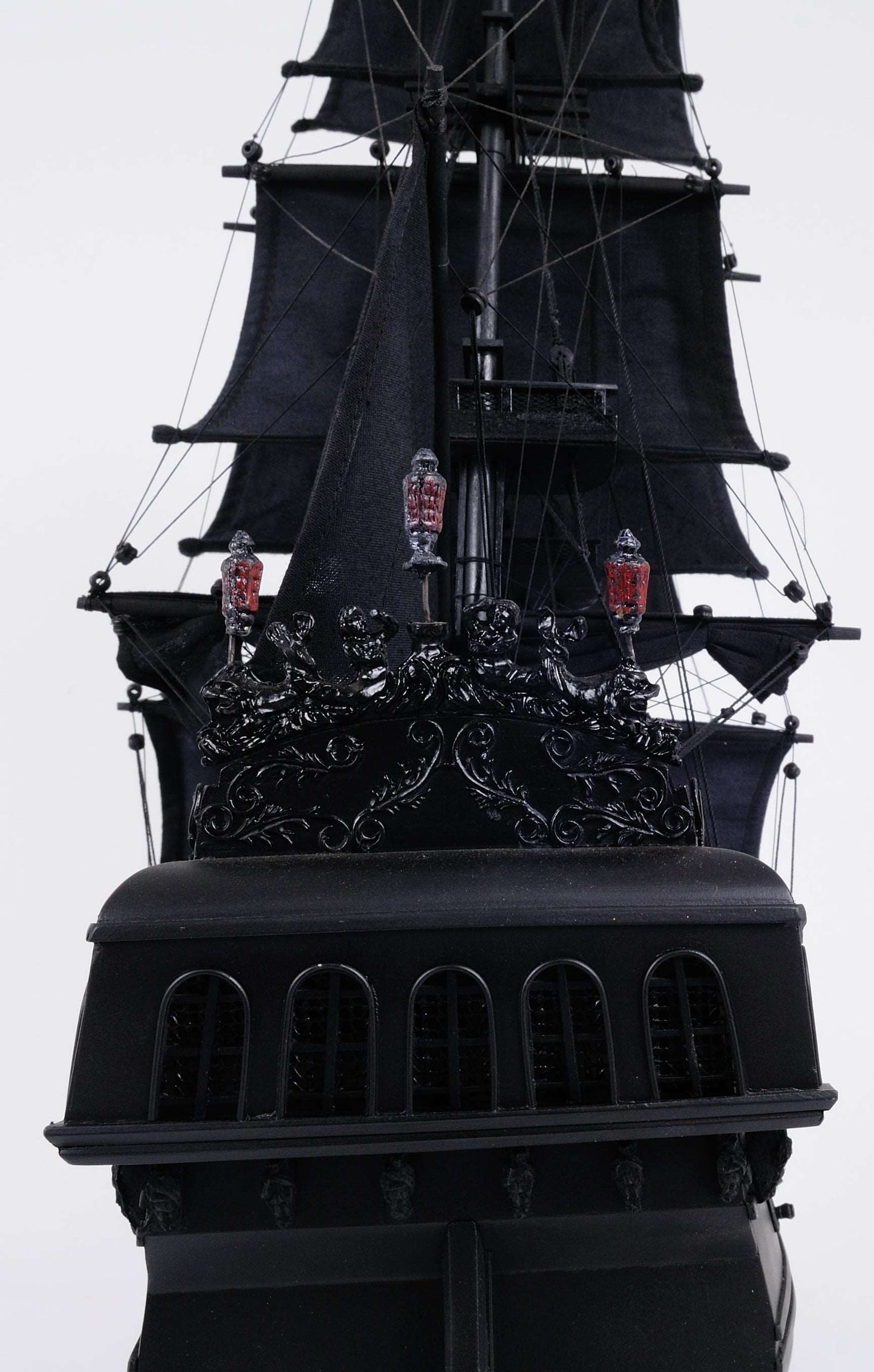 ALDO Hobbies & Creative Arts> Collectibles> Scale Model L: 40 W: 13.75 H: 39.25 Inches / NEW / Wood Black Pearl Pirates of The Caribbean Medium Tall Ship Wood Model Sailboat With Table Top Display Case Assembled