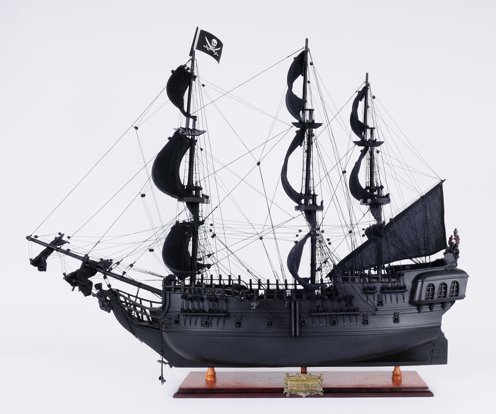 ALDO Hobbies & Creative Arts> Collectibles> Scale Model L: 40 W: 13.75 H: 39.25 Inches / NEW / Wood Black Pearl Pirates of The Caribbean Medium Tall Ship Wood Model Sailboat With Table Top Display Case Assembled