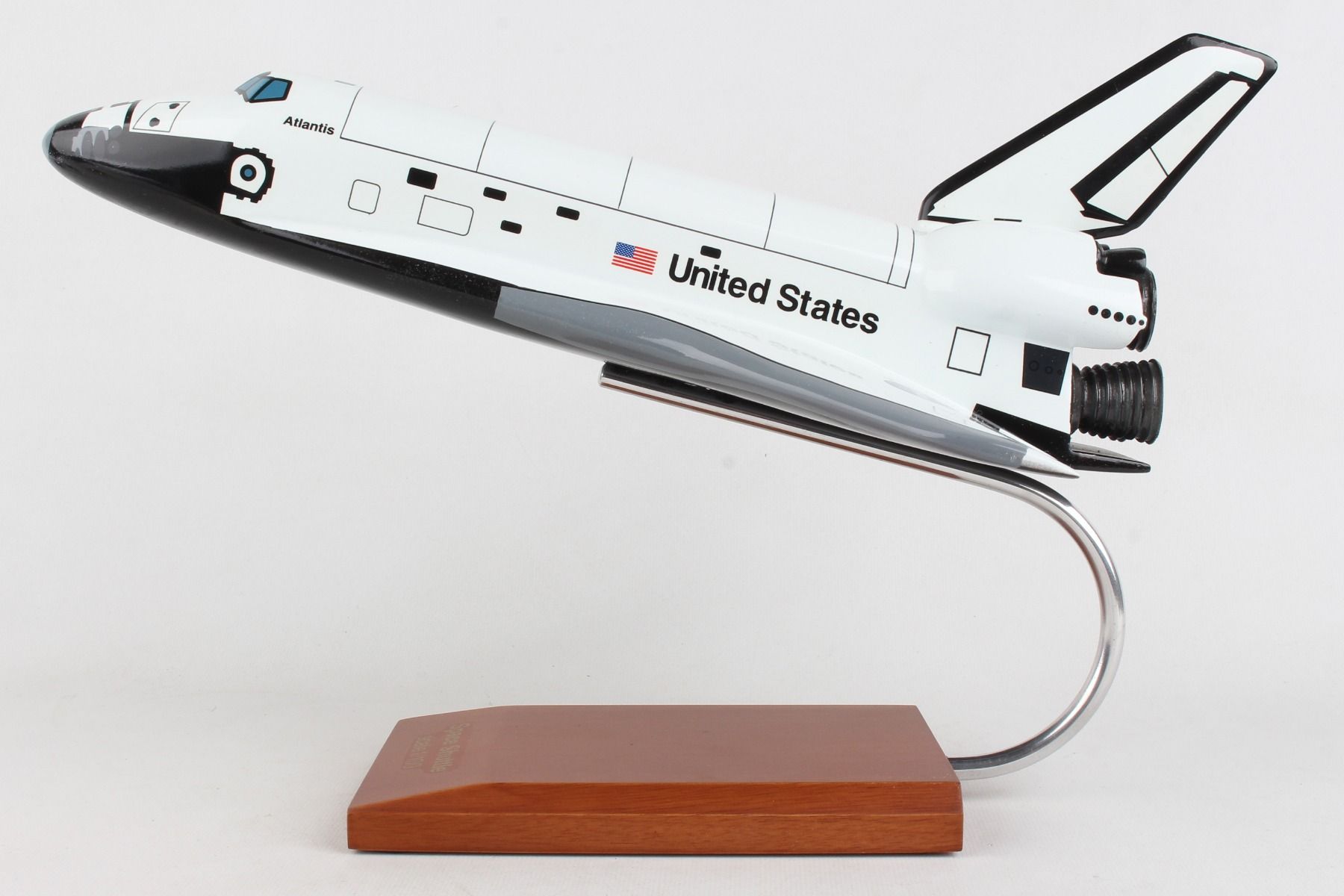 ALDO Hobbies & Creative Arts> Collectibles> Scale Model Length is 14 1/2" and wingspan is 9 1/4". / NEW / wood NASA Space Shuttle Atlantis Orbiter Large Wood Model Space Craft