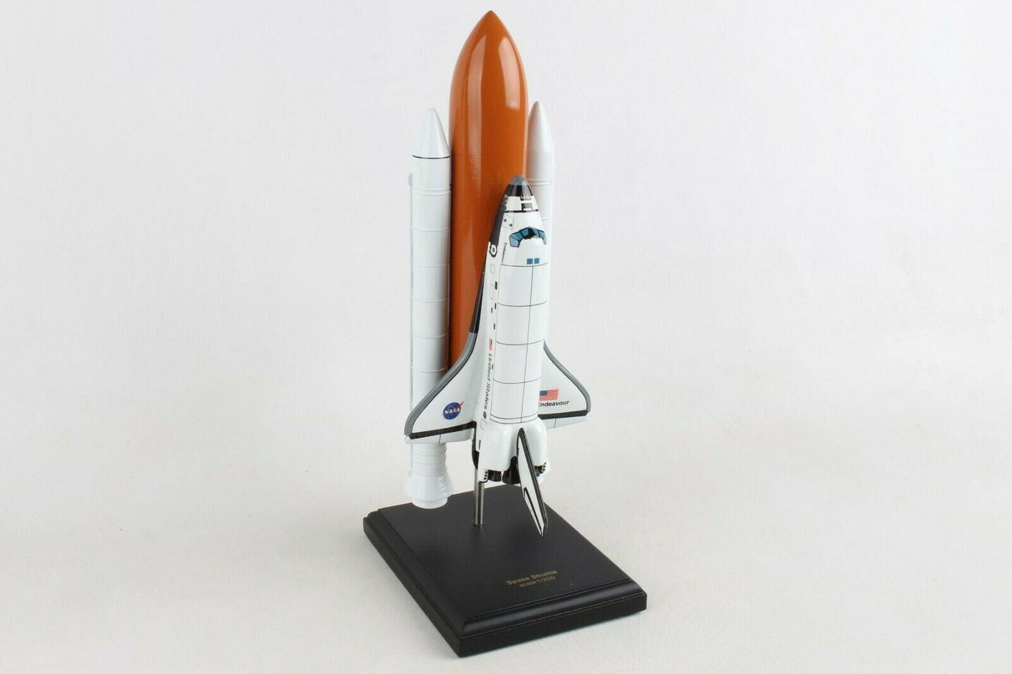 ALDO Hobbies & Creative Arts> Collectibles> Scale Model NASA Space Shuttle Endeavor Orbiter Full Stack 11 Inches Wood Model Space Craft