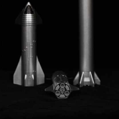 ALDO > Hobbies & Creative Arts> Collectibles> Scale Model NASA Space  X Model Starship Super Heavy Rocket BFR  Spacecraft Model Desk Top Display.