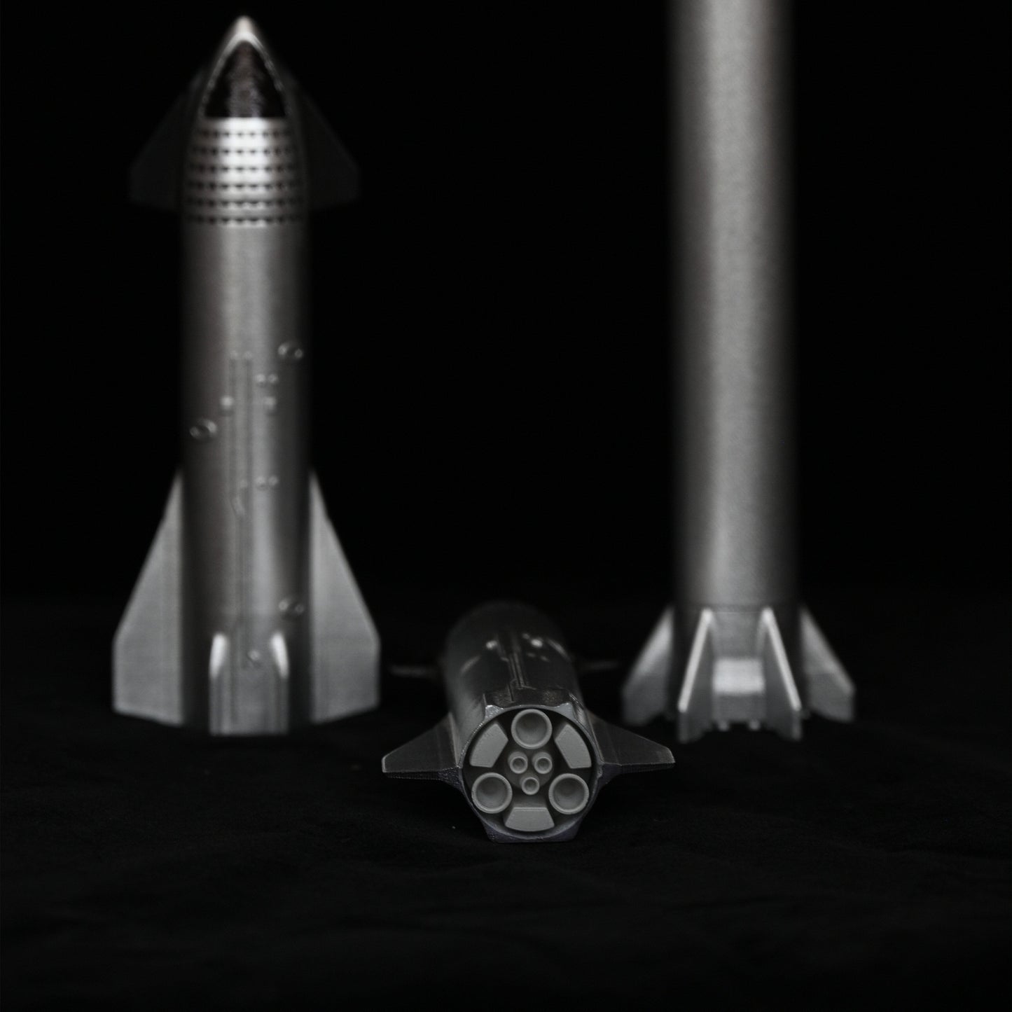 ALDO > Hobbies & Creative Arts> Collectibles> Scale Model NASA SpaceX Model Starship Super Heavy Rocket BFR Spacecraft Model Desk Top Display.
