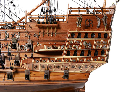 Aldo Hobbies & Creative Arts> Collectibles> Scale Model New / Wood / L: 35 W: 11.5 H: 32.5 Inches HMS Sovereign Of The Seas British Royal Navy Tall Ship Large E.E.  Wood Model Sailboat No Sales Assembled