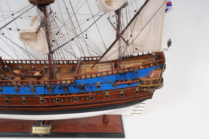 Aldo Hobbies & Creative Arts> Collectibles> Scale Model new / Wood / L: 37.5 W: 11.5 H: 33 Inches Peter the Great Flagship Tallship Providence of God Goto Predestination Excusive Edition Large Wood Model Sailboat Assembled