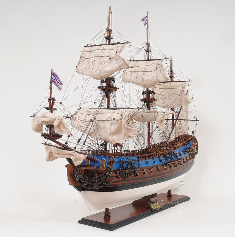 Aldo Hobbies & Creative Arts> Collectibles> Scale Model new / Wood / L: 37.5 W: 11.5 H: 33 Inches Peter the Great Flagship Tallship Providence of God Goto Predestination Excusive Edition Large Wood Model Sailboat Assembled