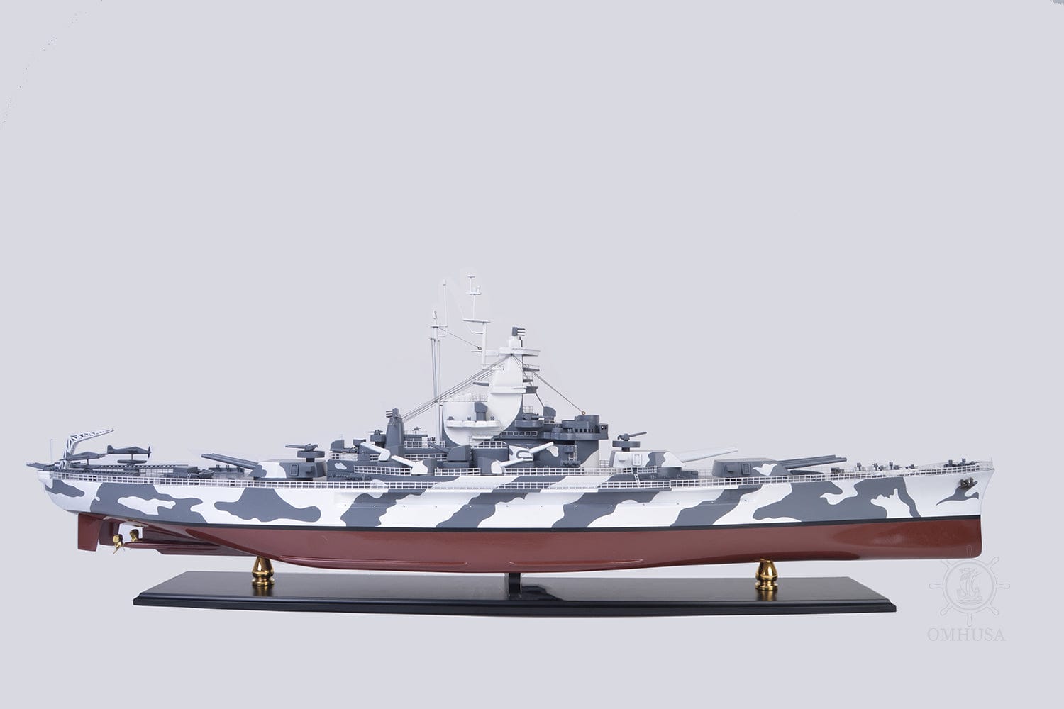 ALDO Hobbies & Creative Arts > Collectibles > Scale Models L: 42.5 W: 7 H: 15.75 Inches / NEW / wood USS Alabama BB-60 Battleship Warship Exclusive Edition XLarge Camouflage Model  Assembled