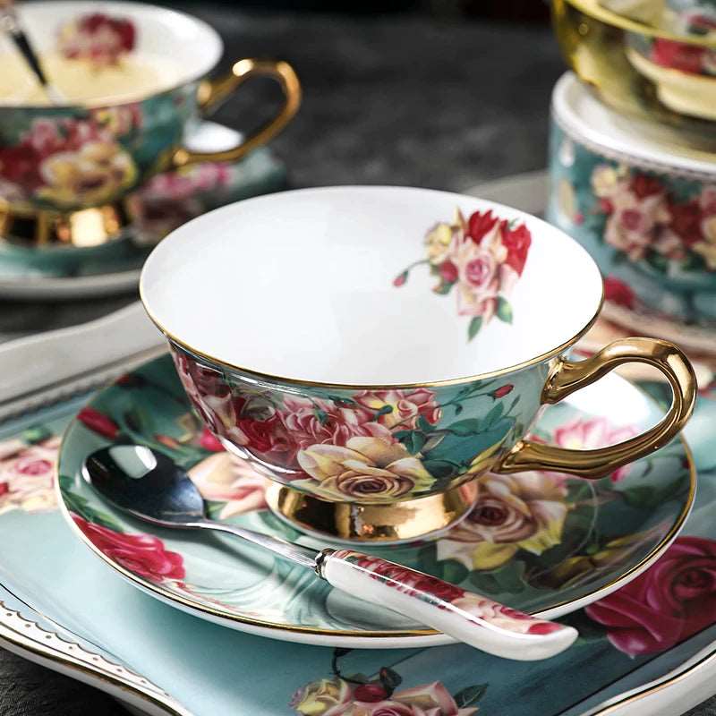 ALDO ‎> Kitchen & Dining > Tableware > Dinnerware British Style Coffee and Tea Luxury Porcelain 24 karat Gold Plated Set