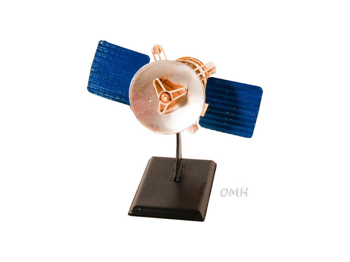 ALDO NASA Space Exploration Models Collection L: 8.5 W: 7 H: 8 Inches / NEW / iron NASA  Magellan Spacecraft Display  Model Spacecraft